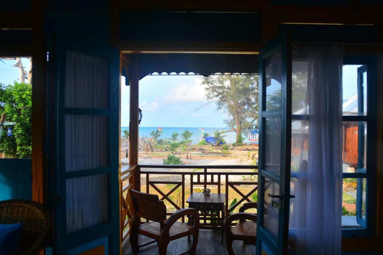 Tanjungbinga Rock And Wreck Dive Resort מראה חיצוני תמונה